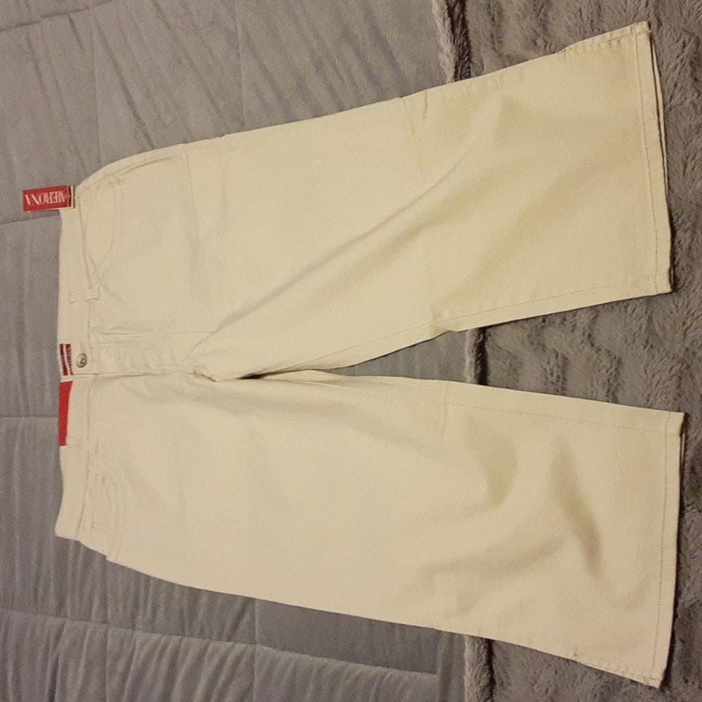 Cropped Khakis